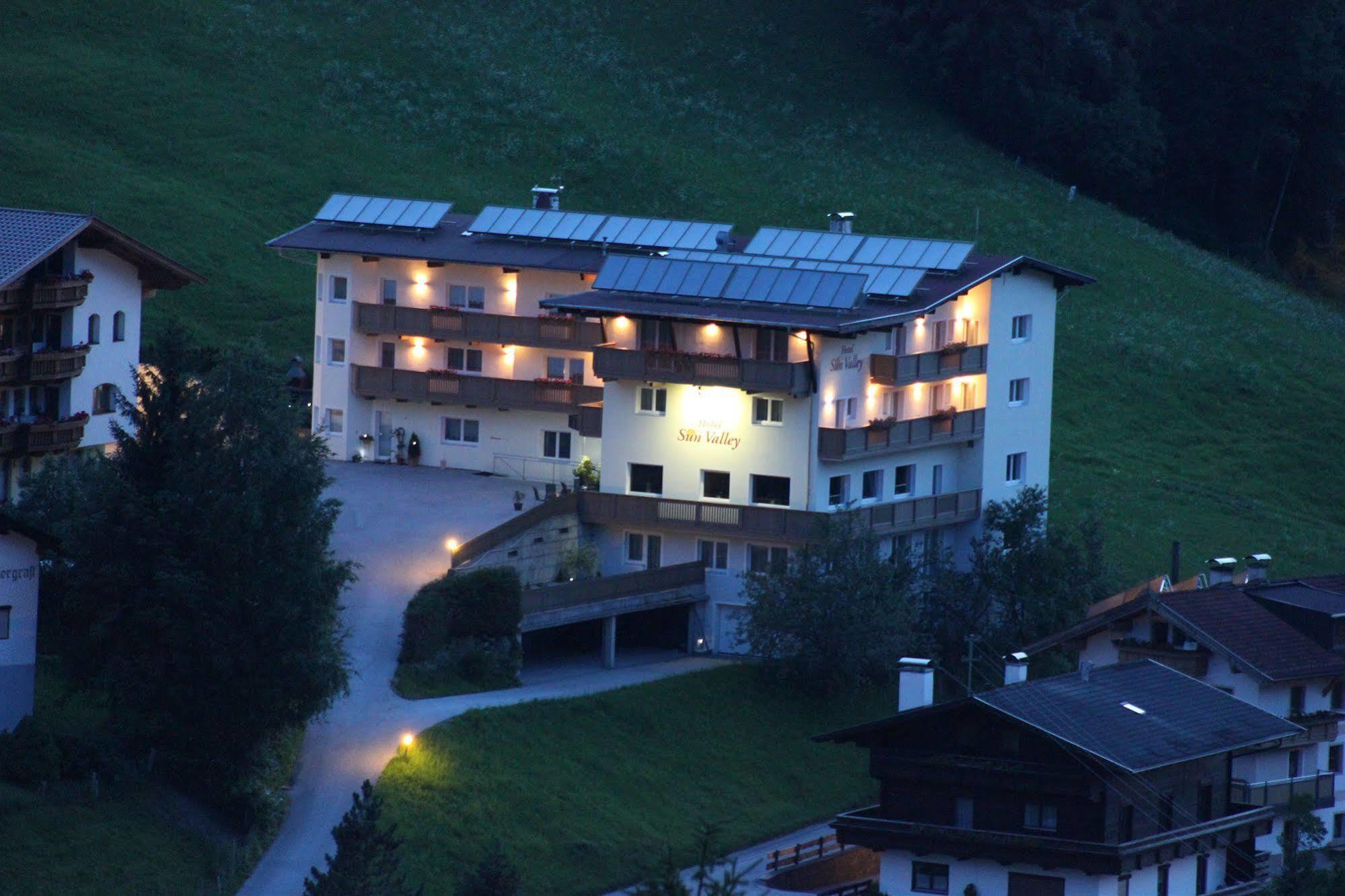 Sun Valley - Wildschoenau Hotel Auffach Exterior photo